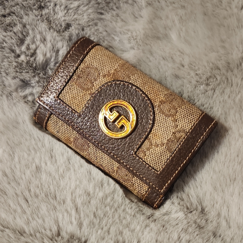 Gucci Gold and Brown Monogram Key Holder